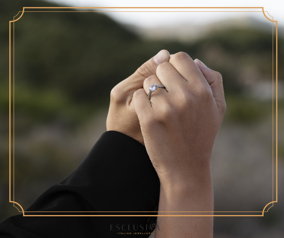 Jak wybrać idealne pierścionki zaręczynowe? Poradnik krok po kroku